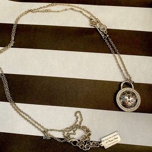 Brighton My Flat In London long necklace